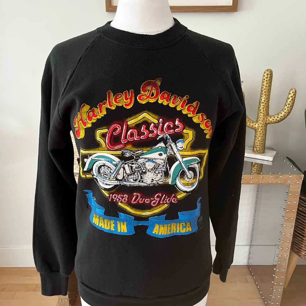 Harley-Davidson Black Crewneck Sweater with Retro Motorcycle Graphic